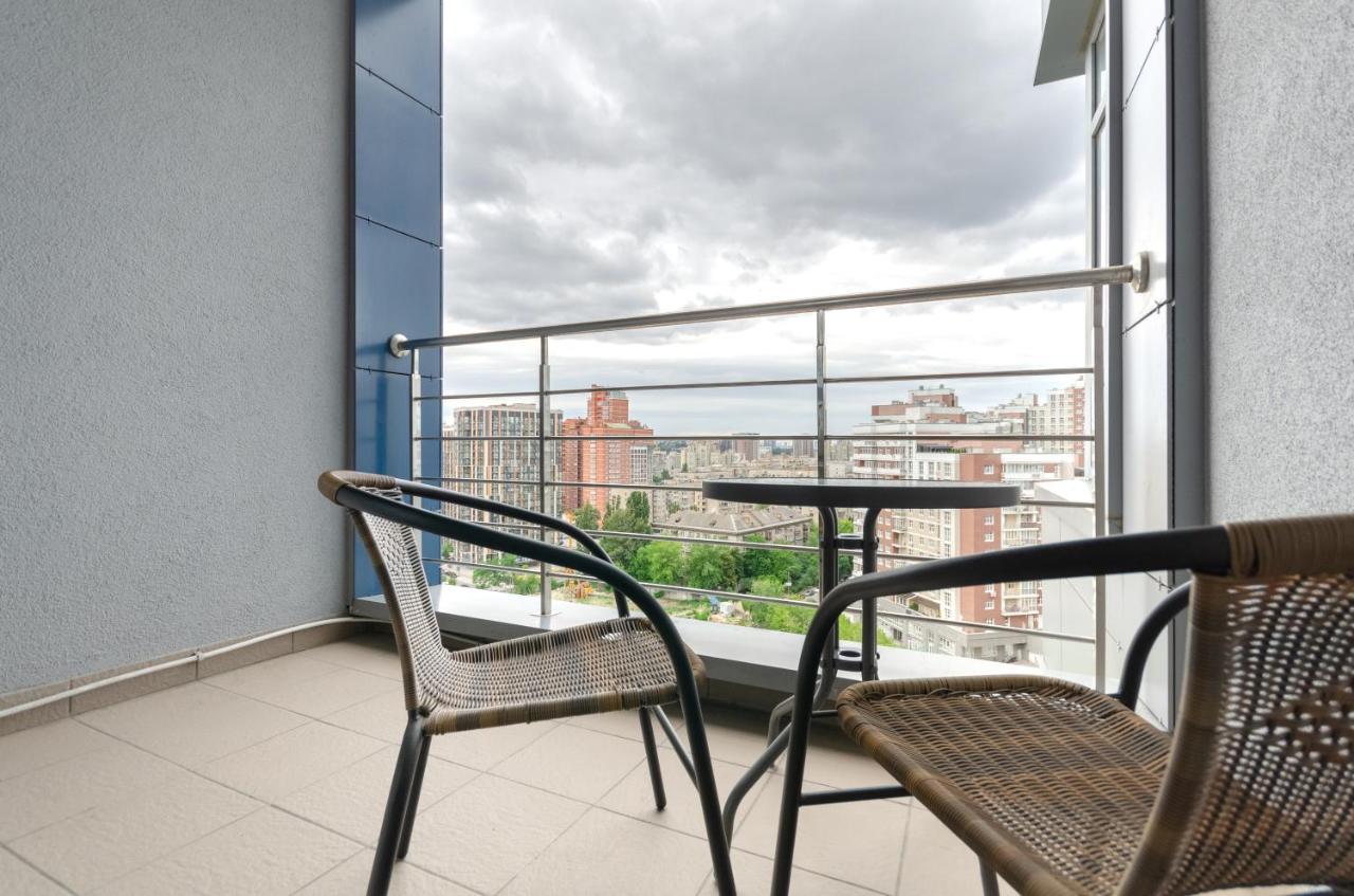 Petrovdom 11-212 In Rc Central Park Residence Complex Kiev Exteriör bild